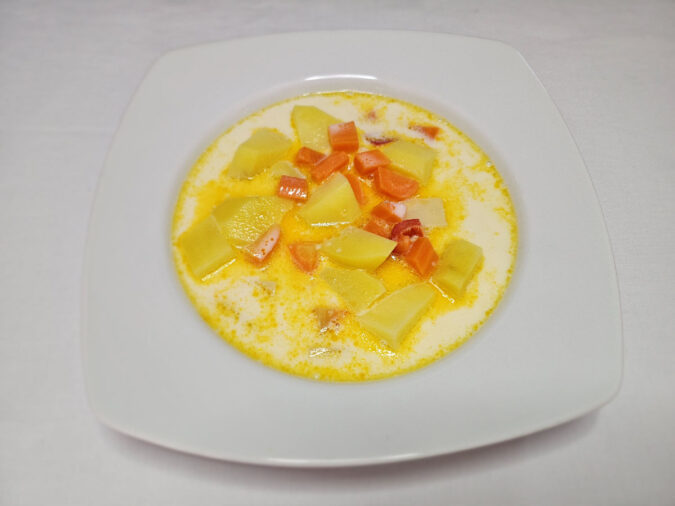 CIORBĂ DE CARTOFI DREASĂ